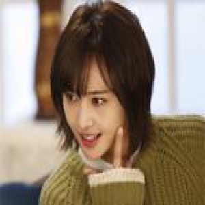 郑爽被爆街边流泪 但是爽妹纸明明笑起来很美