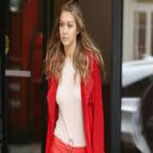 Gigi告诉你 冬天这么穿外套不会变米其林宝宝