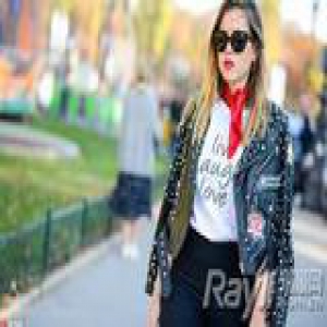 杨幂又穿皮衣+短裙 瘦10斤穿衣有套路