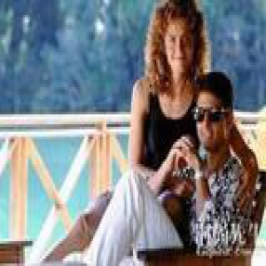 身高不是问题 汤姆-克鲁斯穿起飞行夹克无人能敌