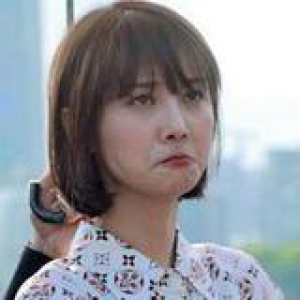 个性花旦郑爽小号开挂自黑 确定你们不是饭了假爱豆？