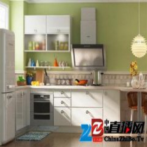 绿色橱柜打造清爽厨房
