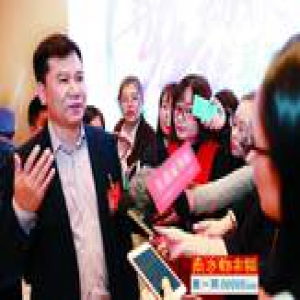 张近东：振兴实体经济，零售业可扮演很重要的角色