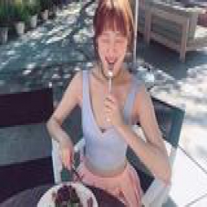 李圣经小姐姐这样吃竟然瘦回了XS