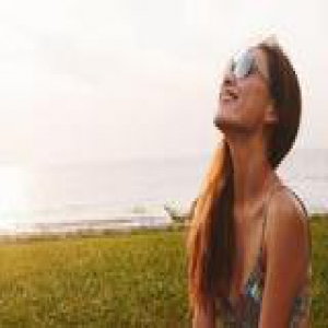 比生小孩前还要苗条 应采儿婚后如何保持性感身材