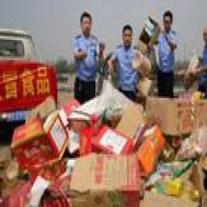 工商总局局长张茅：赞成“像打击酒驾一样打击造假”