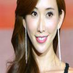 40+林志玲肌龄20+ 全靠“冻龄”发光底妆