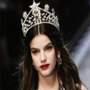 围观时装周就算买不起大牌 但我画的了同款妆容呀