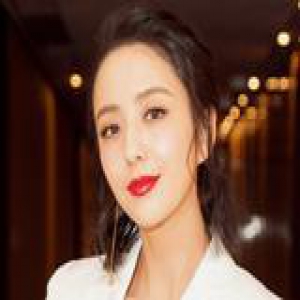 佟丽娅也剪了！短发红唇的丫丫女王霸气全开