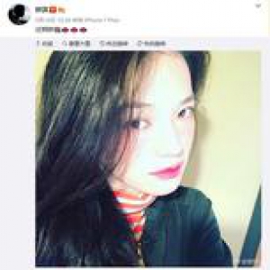 春暖花开女星扎堆晒美照 每款唇色我都想follow