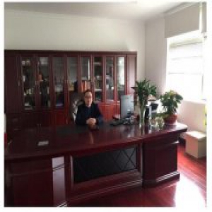 无醛强化地板是否真的无醛---专访彬利地板总经理