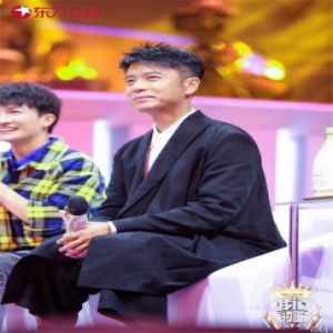 李克勤霸屏周末音乐综艺档