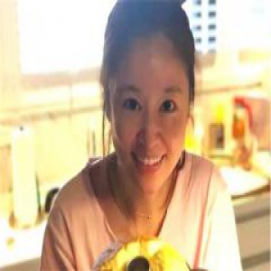 林心如晒素颜照 配文简直亮了