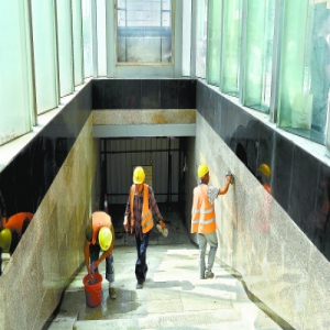 崇文门地下通道电梯拆了 改成普通楼梯月底向公众开放