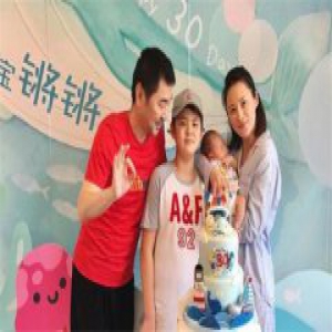 陈建斌写诗庆满月 被网友大赞有才华