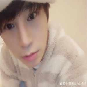 陈奕天桃花眼满眼深情黑白分明似醉非醉 让人心神荡漾