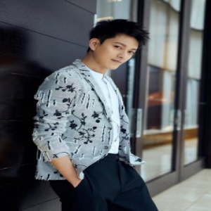 刘帅良亮相《飞驰人生》发布会 颠覆出演“禁欲系”男神