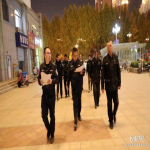 下班错时送达，破解“送达难”