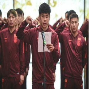 国足队员携3吨重行李飞抵马尔代夫 开启40强赛征程