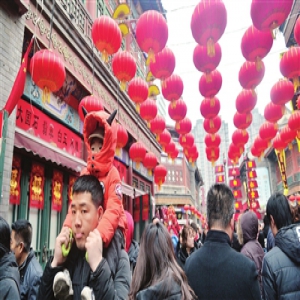 大年初一津城年味儿浓 古文化街上游人如织