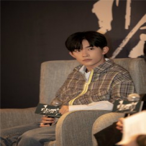 易烊千玺《少年的你》双城路演获好评