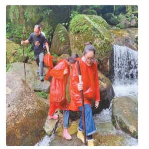 经历艰辛 走向胜利（壮丽70年 奋斗新时代·记者再走长征路）