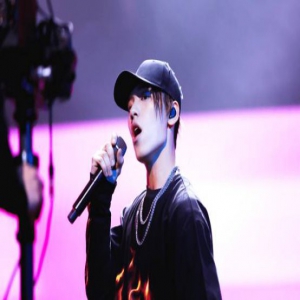 王子异首个打歌舞台 新歌《6am》获点赞第一