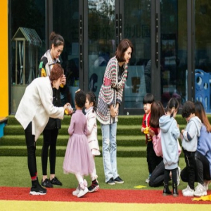 《爱上幼儿园》泪奔 张丹峰竟暗示洪欣要温柔？