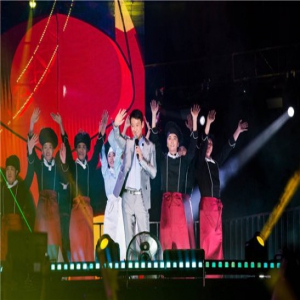 黎明佛山开唱 自曝平时最爱穿着