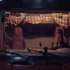 花总为货运司机拍片，快狗打车为货运司机创收