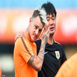 “中考”成绩不错“高考”面临考验 过去63天踢了16场球 鲁能身心俱疲亟待调整