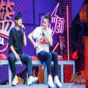 《这就是灌篮》首期开播 周杰伦李易峰掀“抢人大战”