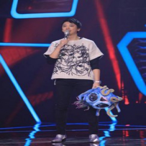 信上蒙面唱将因为缺钱？酷我音乐网友称“他的歌声足以打动一切”