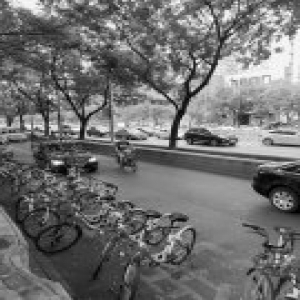 共享单车专用车位不用挤占出租车位