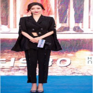 《倾城时光》将播 刘凡菲利落干练攻气十足