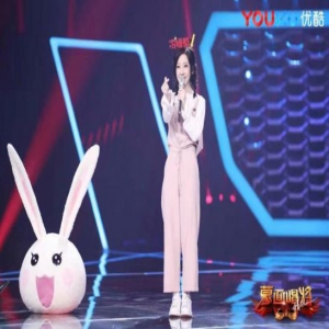 冯提莫揭面后首次接受采访 透露“红烧狮子头”为大众熟知