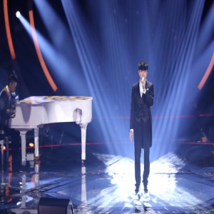 林俊杰深情演绎《我们》泪洒梦声舞台 十五年未变赤子之心引人动容