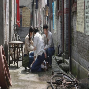 《外滩钟声》热播 陈伟栋花式追爱橘子汽水引发怀旧热潮