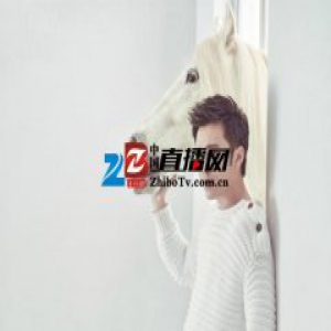 王思聪“共享充电宝能成就吃翔”陈欧发博回击