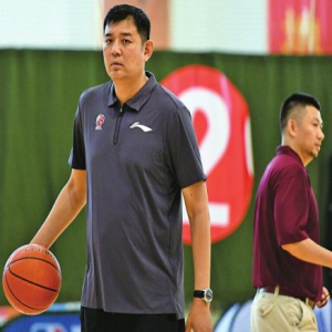 山东男篮引援，步子不妨再大点！CBA转会市场挺热闹 山东有望签约田嘉夫