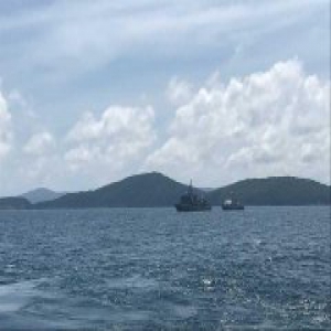 本网记者已随泰方军舰抵达出事海域 潜水员准备深潜