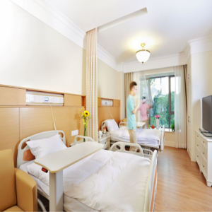 泰康之家针对春节“保姆荒”，推出短期照护服务