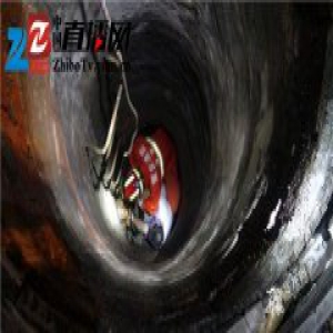 潼南男子夜跑不慎落井 消防官兵及时救出