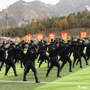 山东日照：公安系统举行全警实战大练兵 英姿飒爽展新形象