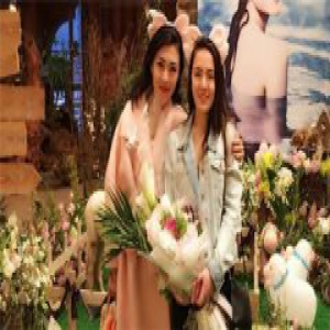 苏芒晒女儿合照 网友大赞二人似姐妹