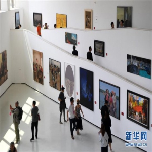 第十三届全国美展油画作品展开幕