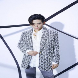 符龙飞新歌在即《大胆》首款造型曝光