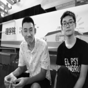 农大迎来3216名本科新生 俩新生“太巧合”引关注