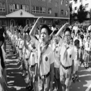 今天，新学年来了！百万中小学生迎来开学典礼