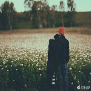 张歆艺与袁弘合影画面温馨 网友感叹简单的幸福最难得